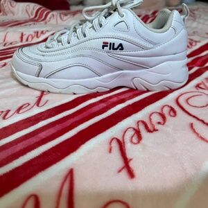 FILA Disruptor II Premium White Chunky Platform Sneakers Size 7.5